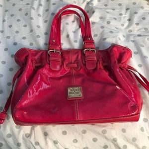 Dooney & Bourke pocket book